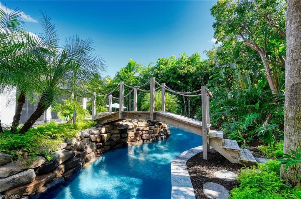 811 Newell Ter, Marco Island, FL 34145-47