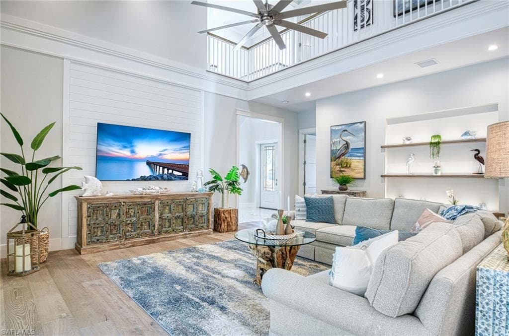 811 Newell Ter, Marco Island, FL 34145-8