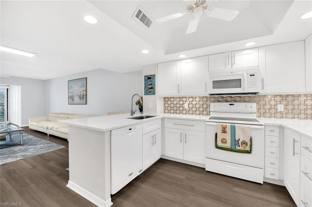 1636 Spoonbill Ln A, Naples, FL 34105-6