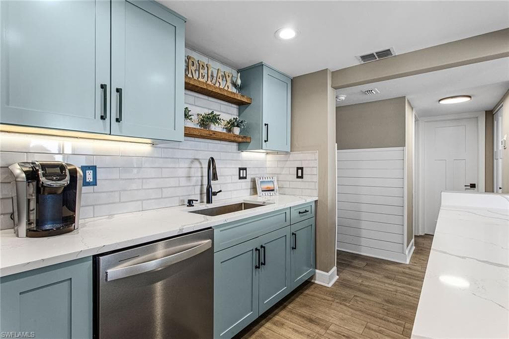 380 Seaview Ct 1403, Marco Island, FL 34145-6