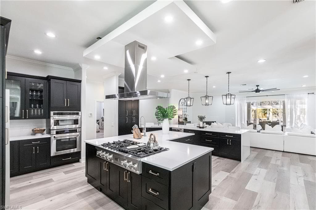5791 Shady Oaks Ln, Naples, FL 34119-12
