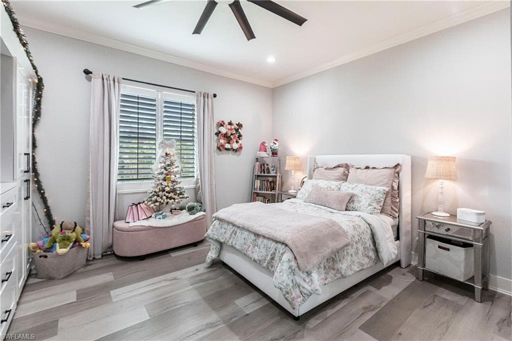 5791 Shady Oaks Ln, Naples, FL 34119-29