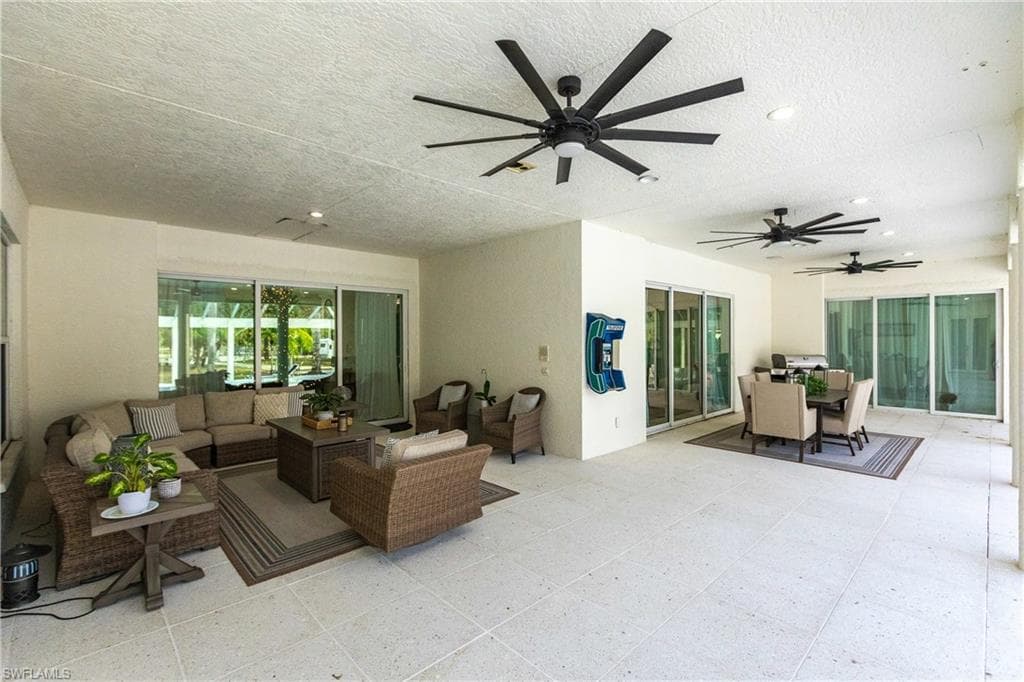 5791 Shady Oaks Ln, Naples, FL 34119-43