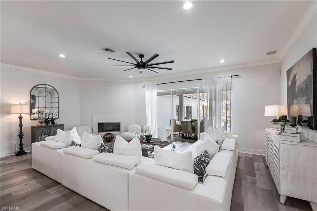 5791 Shady Oaks Ln, Naples, FL 34119-8