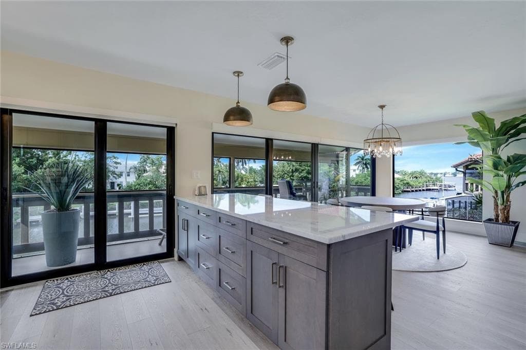 1390 Chesapeake Ave 1390, Naples, FL 34102-12
