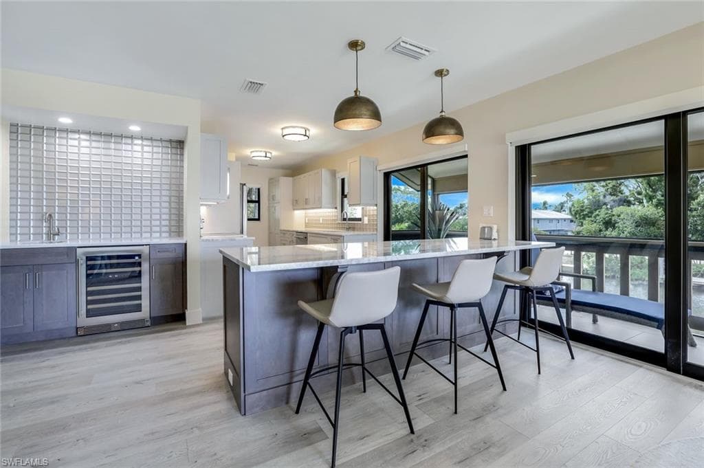 1390 Chesapeake Ave 1390, Naples, FL 34102-14
