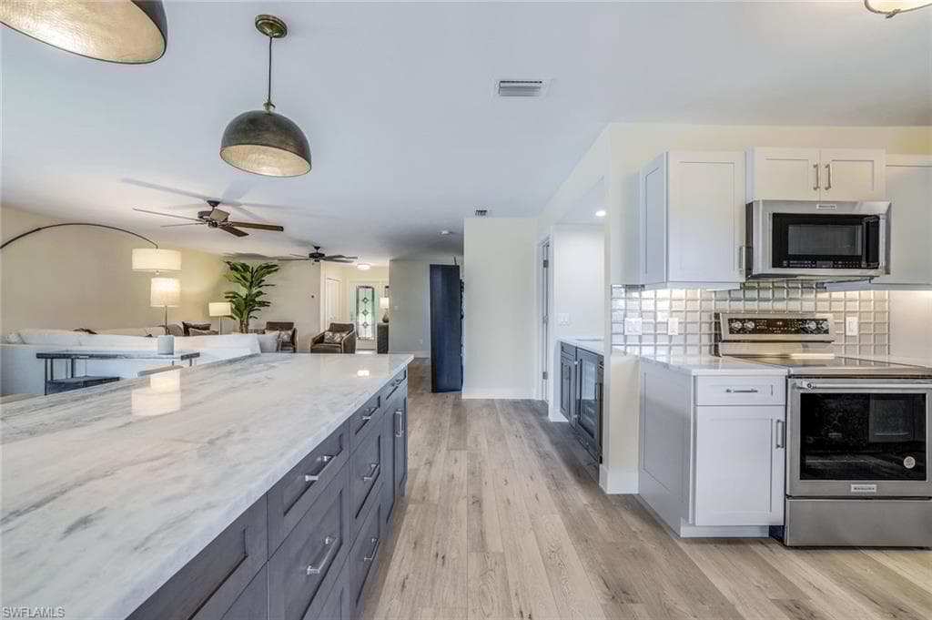 1390 Chesapeake Ave 1390, Naples, FL 34102-15