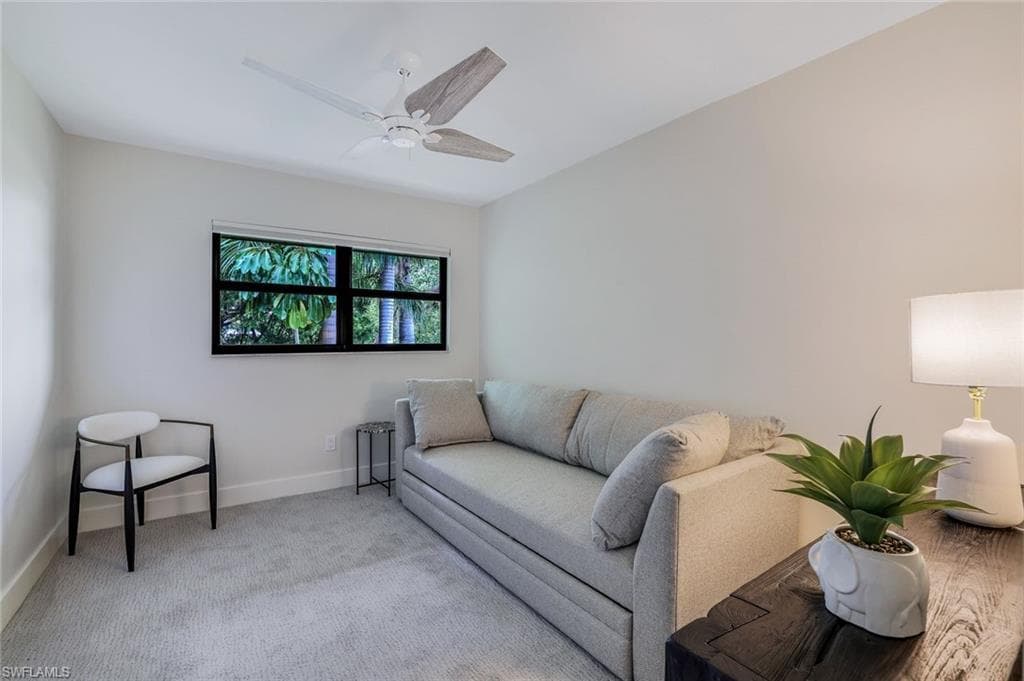 1390 Chesapeake Ave 1390, Naples, FL 34102-25