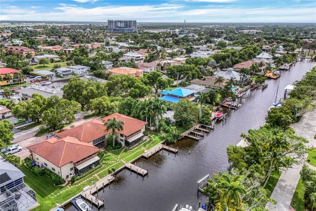 1390 Chesapeake Ave 1390, Naples, FL 34102-32