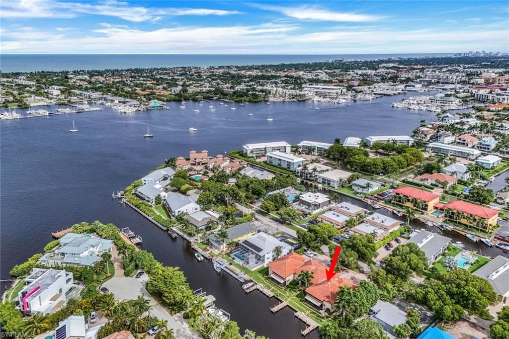 1390 Chesapeake Ave 1390, Naples, FL 34102-4
