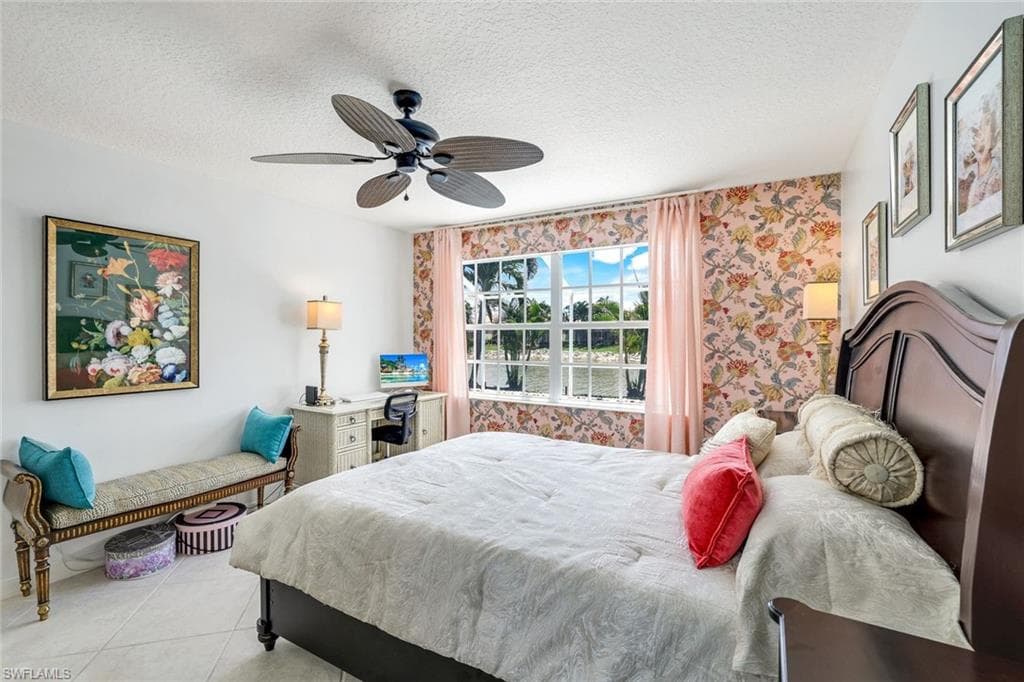 3128 Andorra Ct, Naples, FL 34109-17