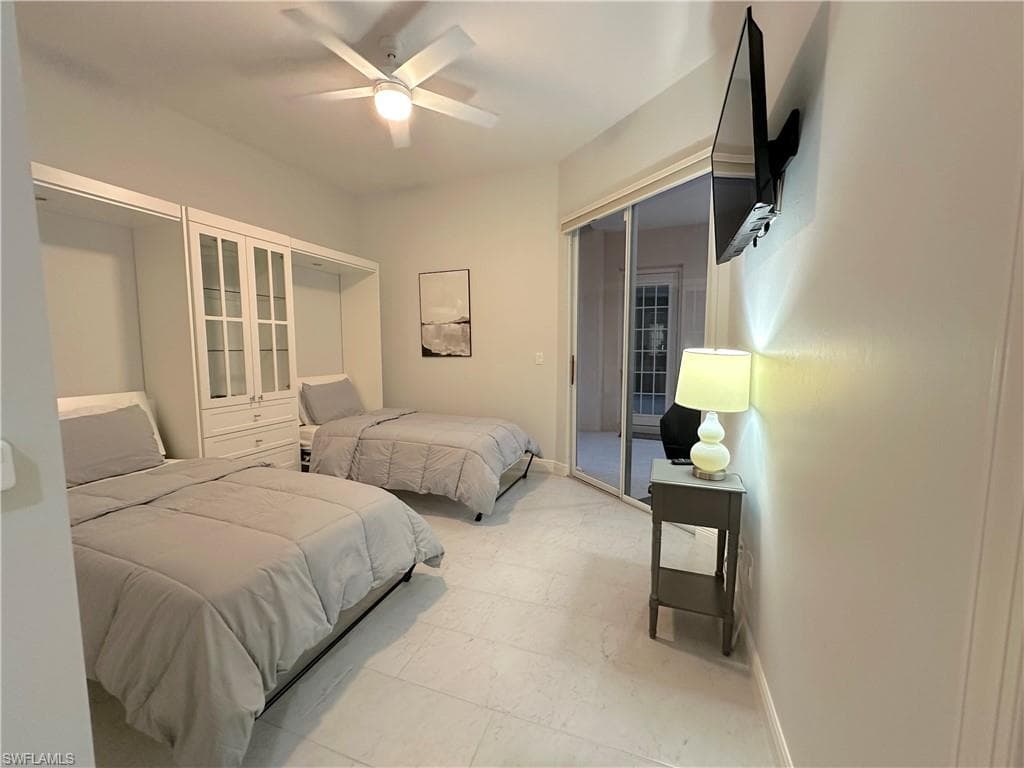 516 Eagle Creek Dr, Naples, FL 34113-11