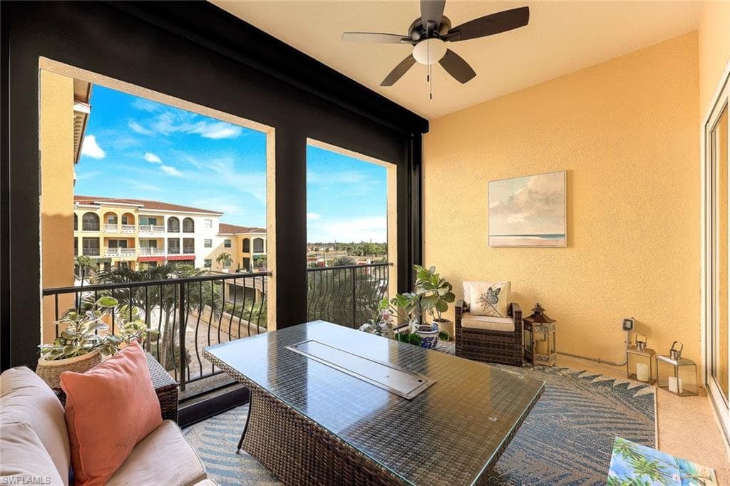 21530 Strada Nuova Cir 305, Estero, FL 33928-1