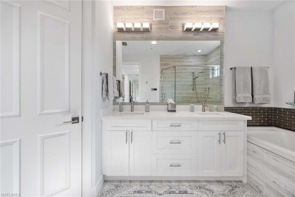 9111 Capistrano St S 8302, Naples, FL 34113-23