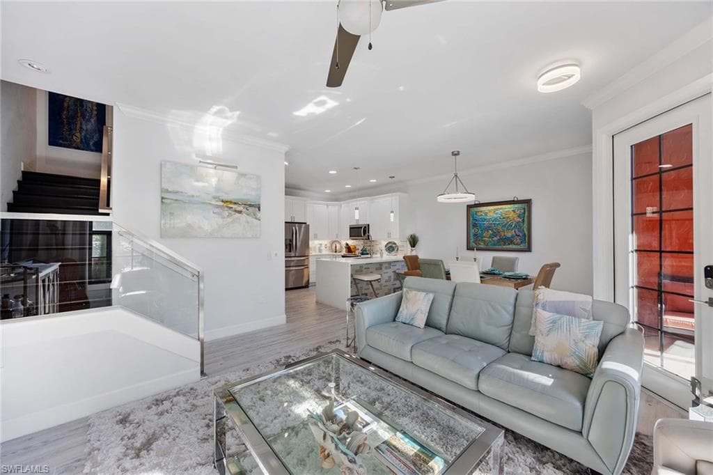 9111 Capistrano St S 8302, Naples, FL 34113-3