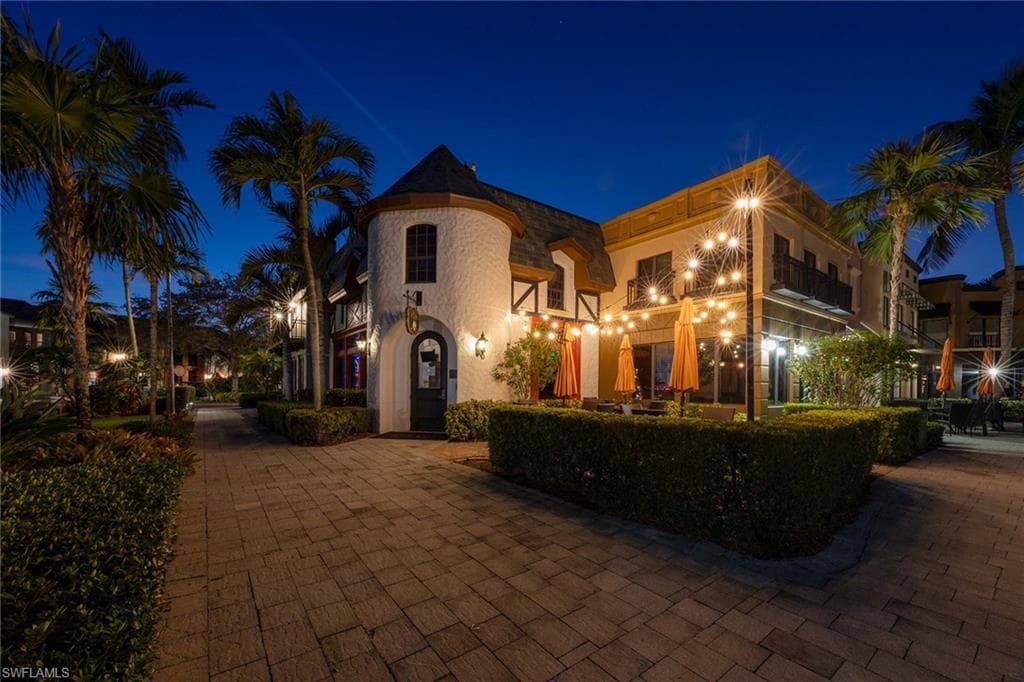 9111 Capistrano St S 8302, Naples, FL 34113-47