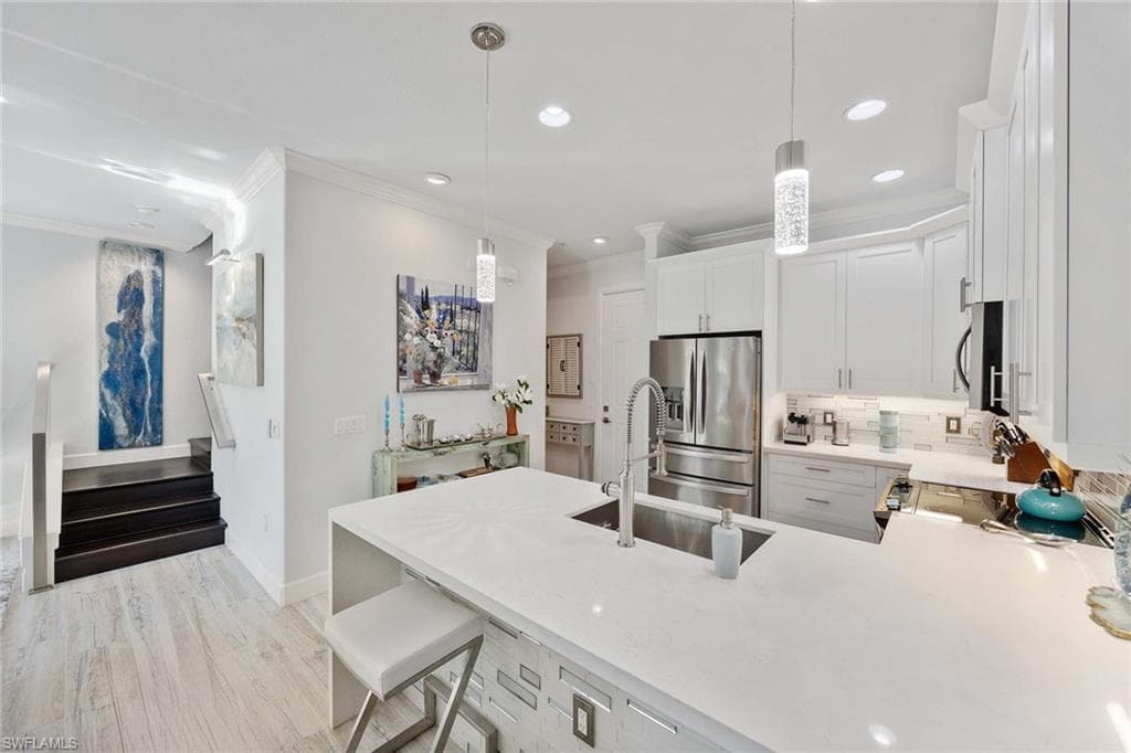 9111 Capistrano St S 8302, Naples, FL 34113-4