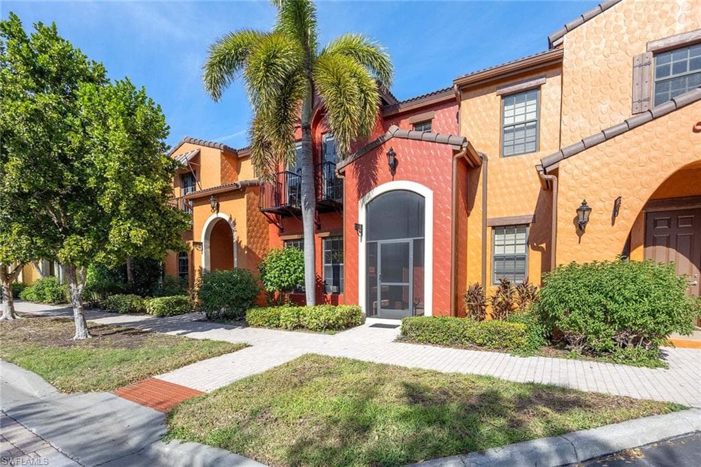 9111 Capistrano St S 8302, Naples, FL 34113-6