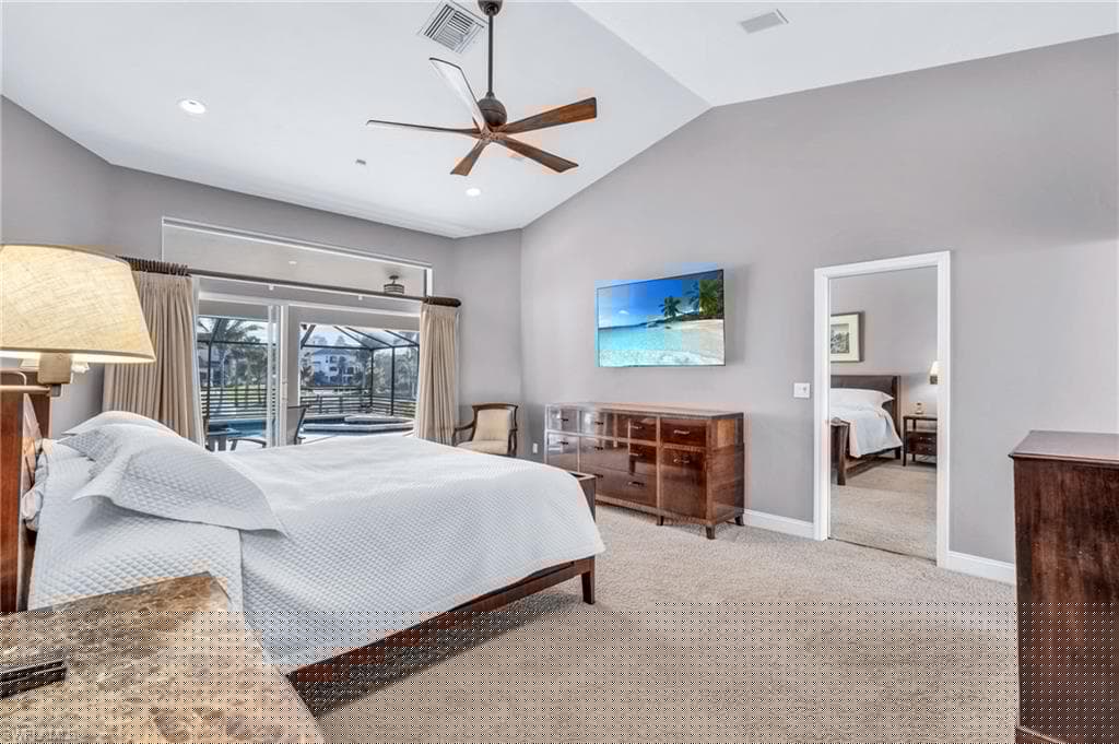 404 Bayside Ave, Naples, FL 34108-25