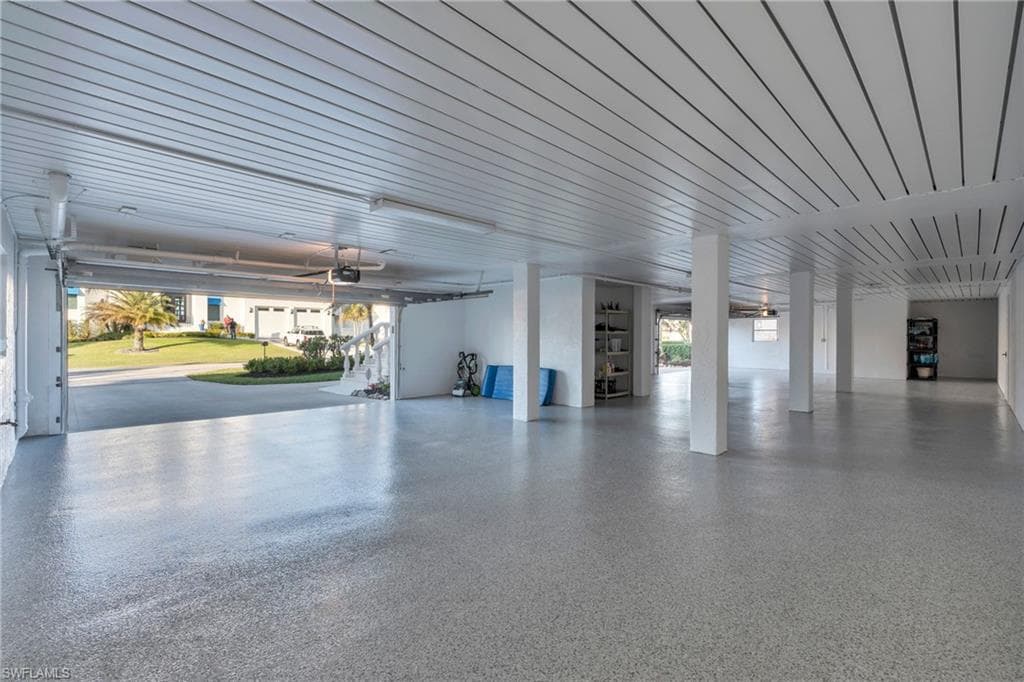 404 Bayside Ave, Naples, FL 34108-40