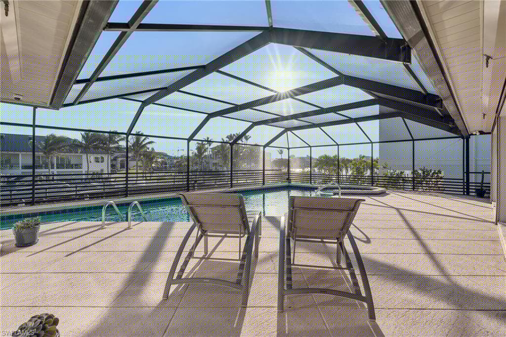 404 Bayside Ave, Naples, FL 34108-7