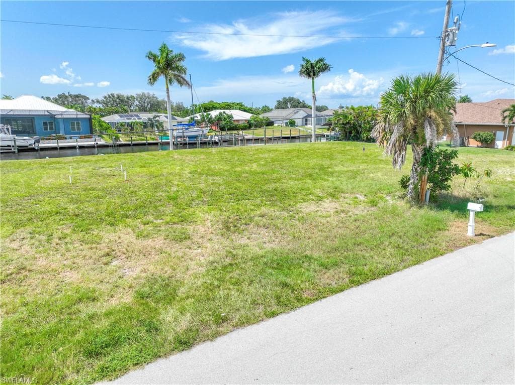 1506 20th Pl, Cape Coral, FL 33990-4