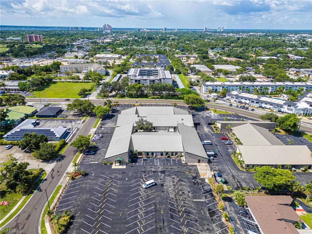2120 Collier Ave 2120, Fort Myers, FL 33901-4