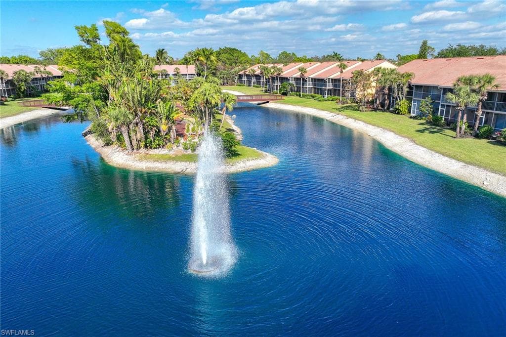 1625 Windy Pines Dr 5, Naples, FL 34112-10