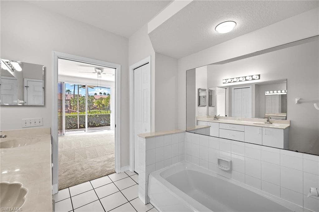 1625 Windy Pines Dr 5, Naples, FL 34112-21