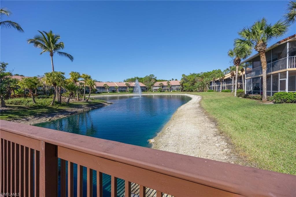 1625 Windy Pines Dr 5, Naples, FL 34112-28