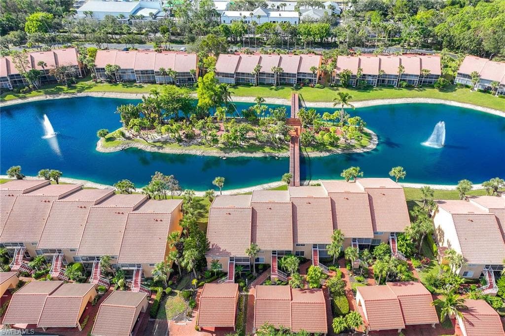 1625 Windy Pines Dr 5, Naples, FL 34112-33
