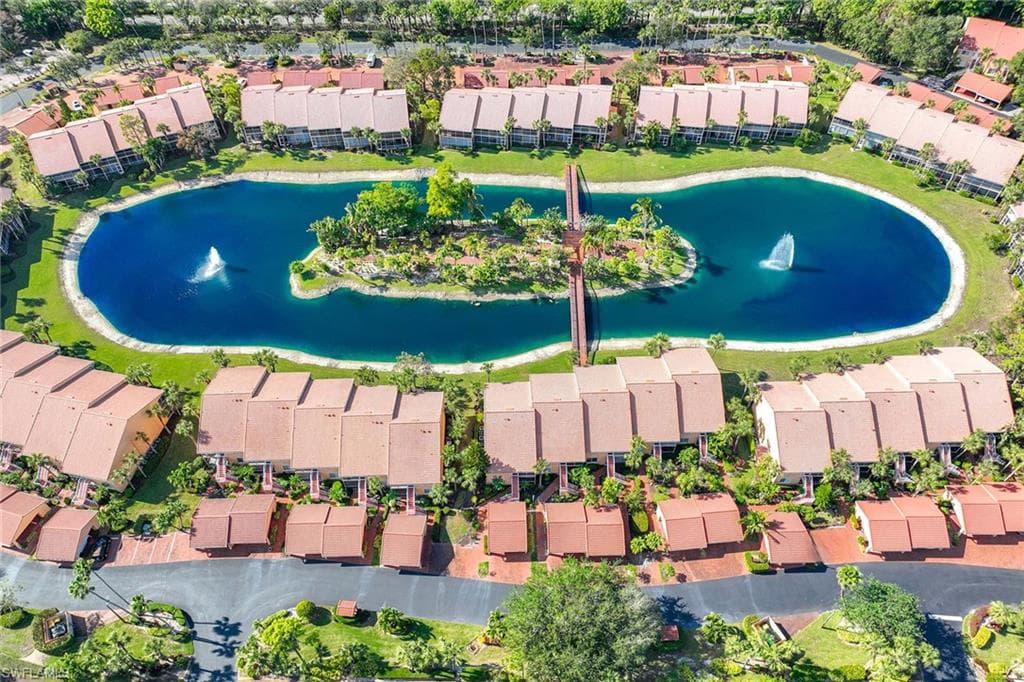 1625 Windy Pines Dr 5, Naples, FL 34112-36