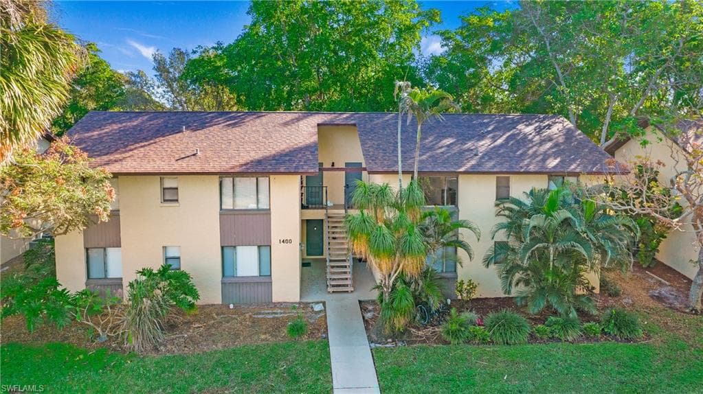 1460 Green Valley Cir 404, Naples, FL 34104-1