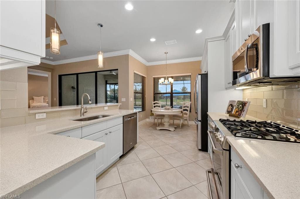 4063 Aspen Chase Dr, Naples, FL 34119-8