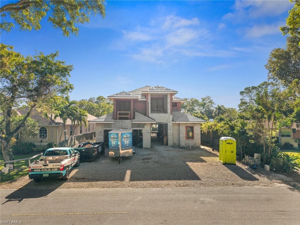 1120 10th Ave N, Naples, FL 34102-2