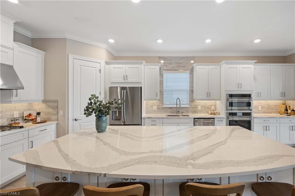 15140 Pescara St, Naples, FL 34114-11