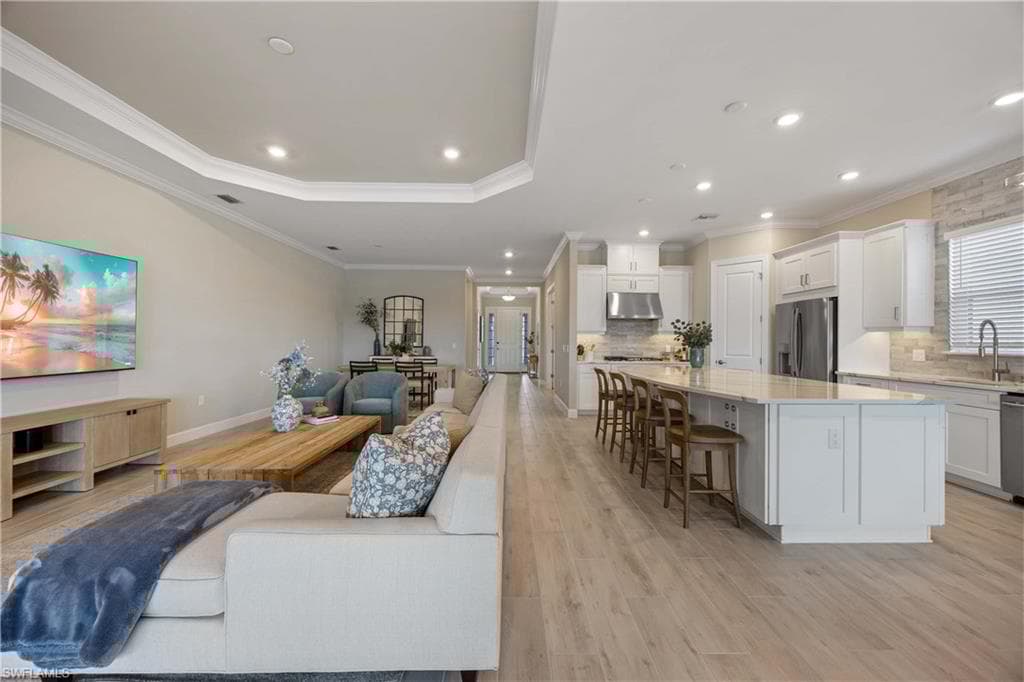 15140 Pescara St, Naples, FL 34114-16
