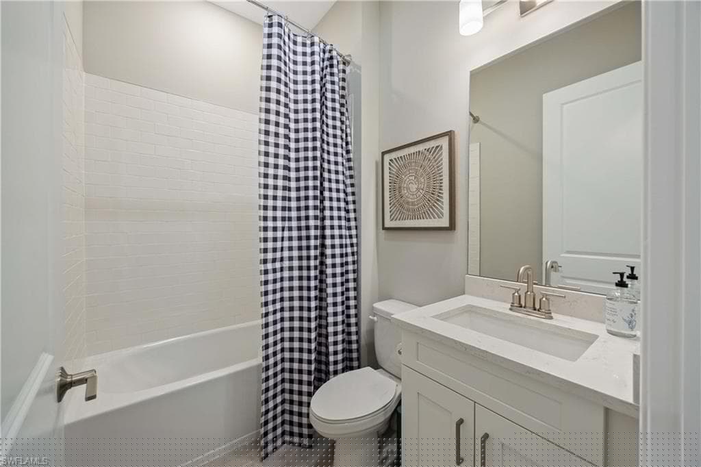 15140 Pescara St, Naples, FL 34114-24