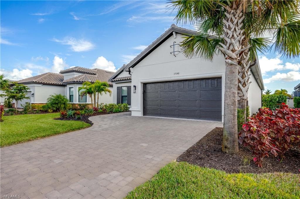 15140 Pescara St, Naples, FL 34114-34