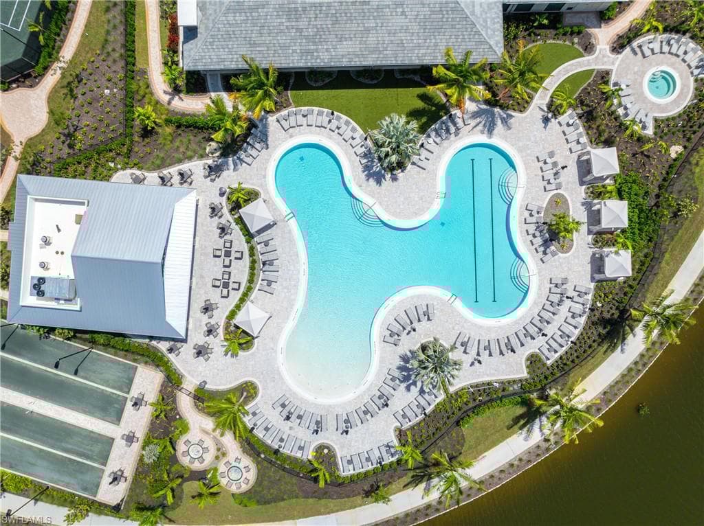 15140 Pescara St, Naples, FL 34114-38