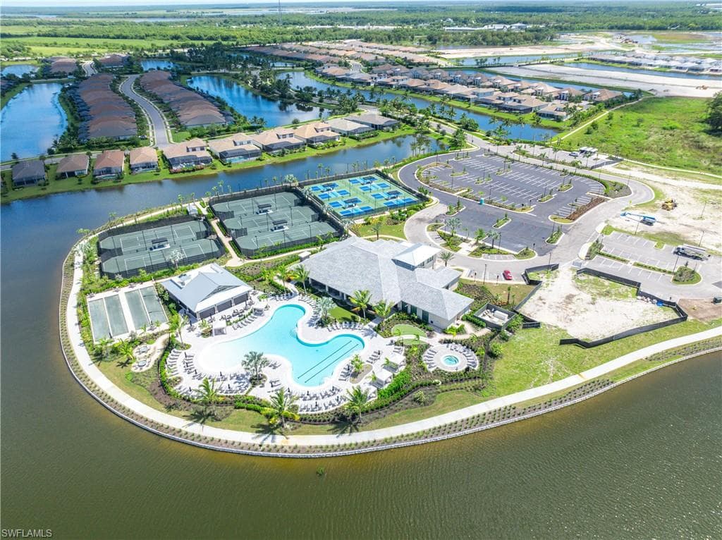 15140 Pescara St, Naples, FL 34114-39