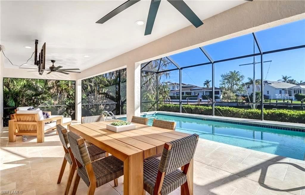 350 Henderson Ct, Marco Island, FL 34145-12
