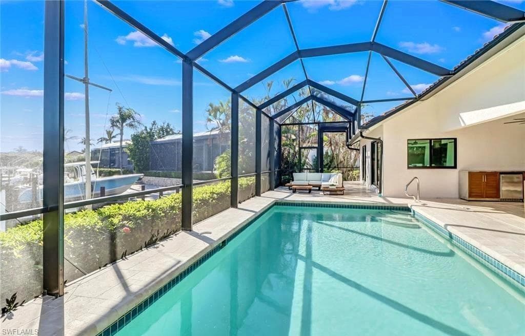350 Henderson Ct, Marco Island, FL 34145-14