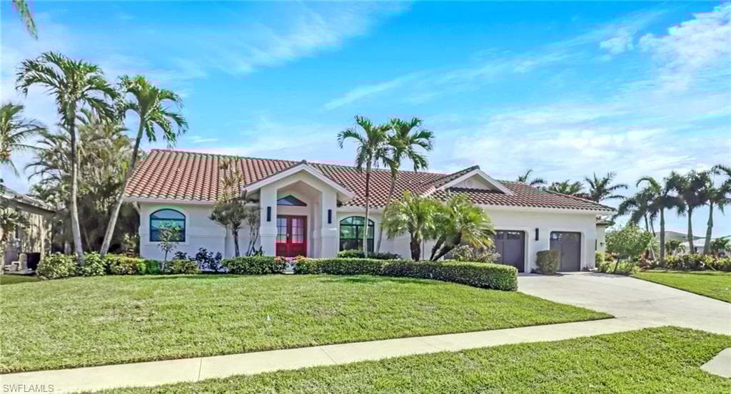350 Henderson Ct, Marco Island, FL 34145-22