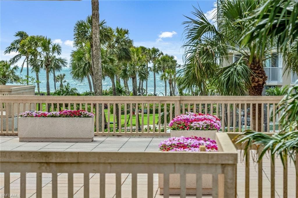 4031 Gulf Shore Blvd N 22, Naples, FL 34103-24