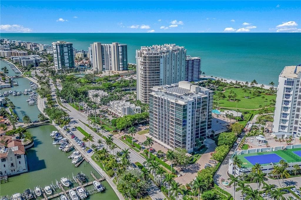 4031 Gulf Shore Blvd N 22, Naples, FL 34103-45