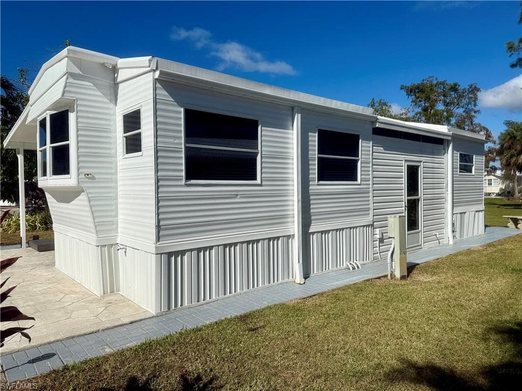 469 Vanda Sanctuary, Naples, FL 34114-8