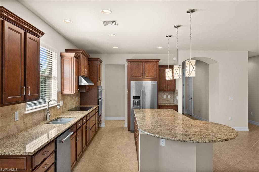 14650 Laguna Dr, Fort Myers, FL 33908-10