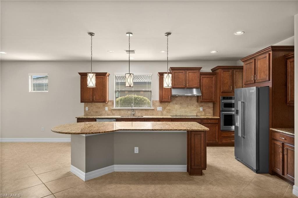 14650 Laguna Dr, Fort Myers, FL 33908-8