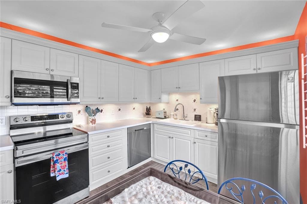 541 Teryl Rd 3, Naples, FL 34112-10